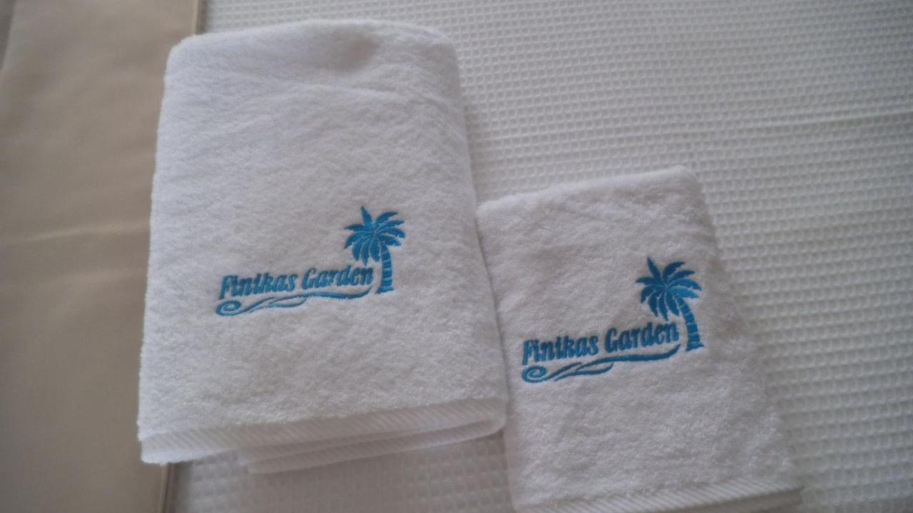Finikas Garden Beach Resort Nikiti Exterior foto
