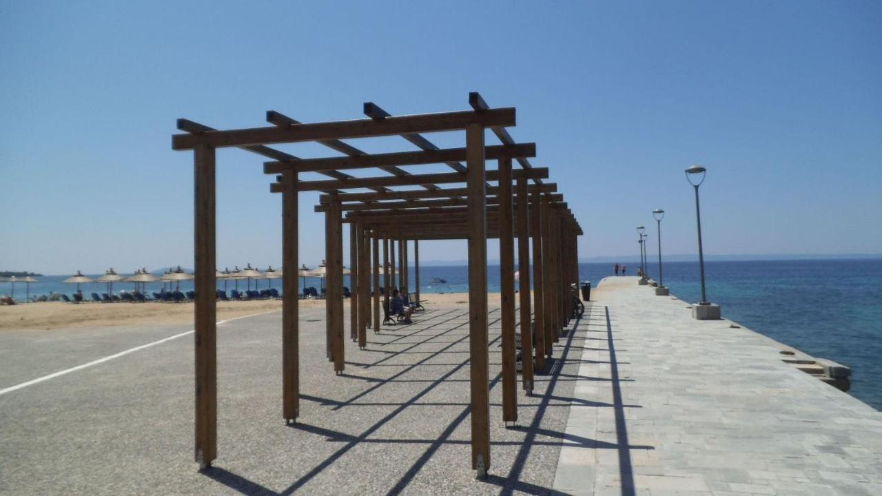 Finikas Garden Beach Resort Nikiti Exterior foto