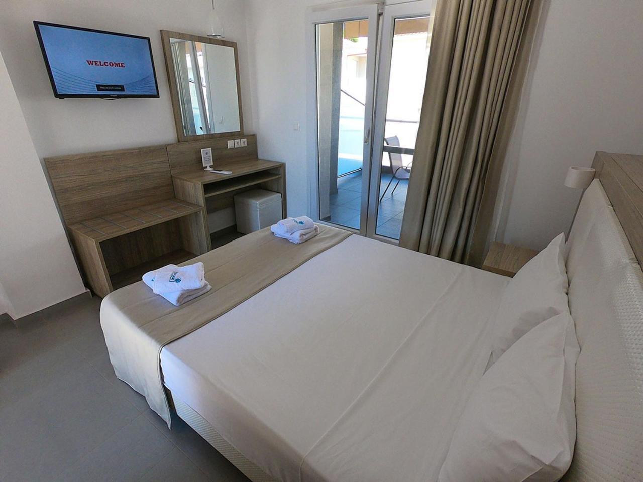 Finikas Garden Beach Resort Nikiti Exterior foto