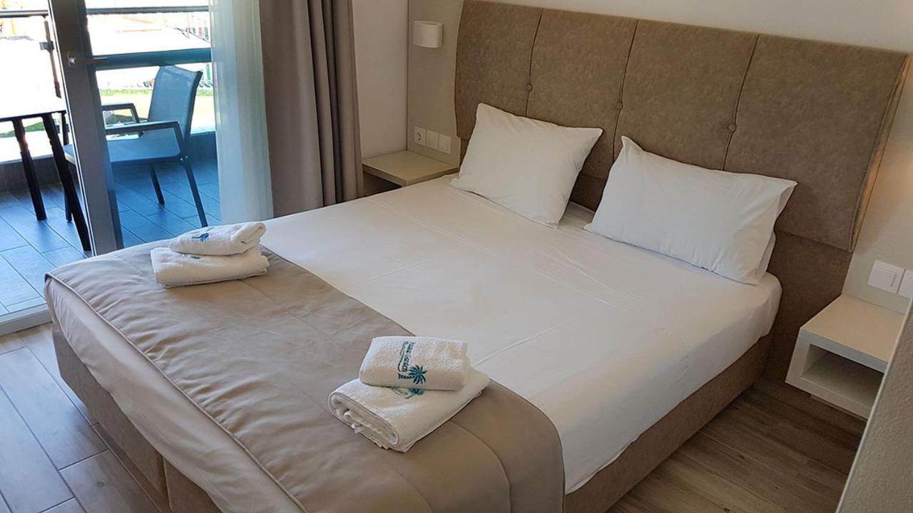 Finikas Garden Beach Resort Nikiti Exterior foto